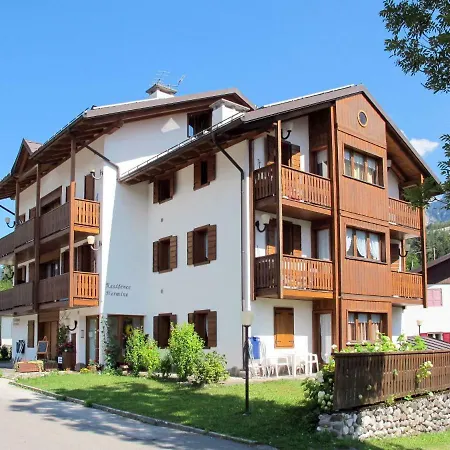 Locazione Turistica Hermine I Apartman *